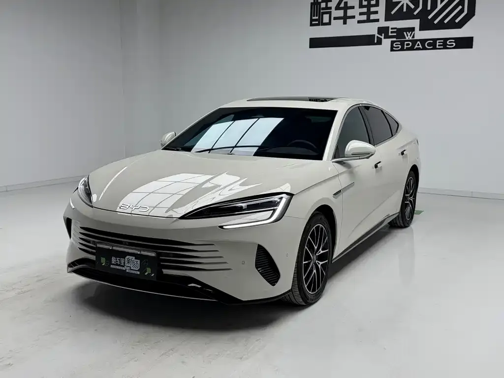 BYD Seal — фото 1