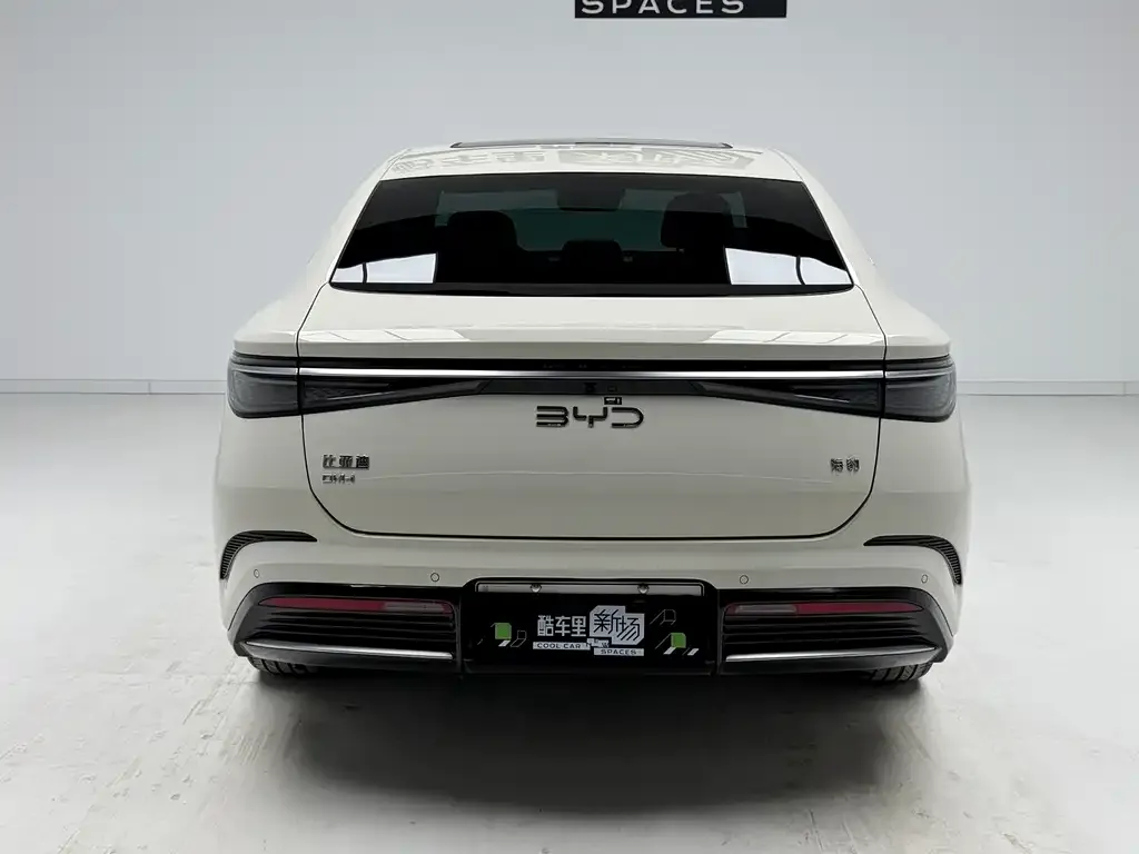 BYD Seal — фото 7