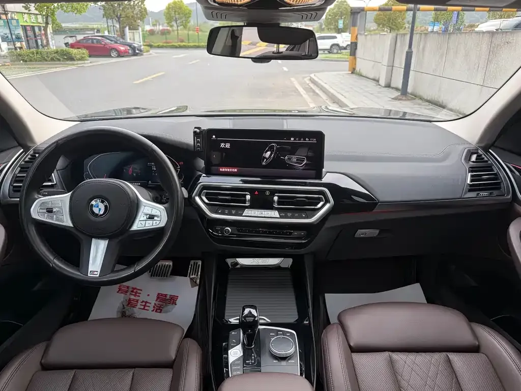 BMW X3 — фото 10