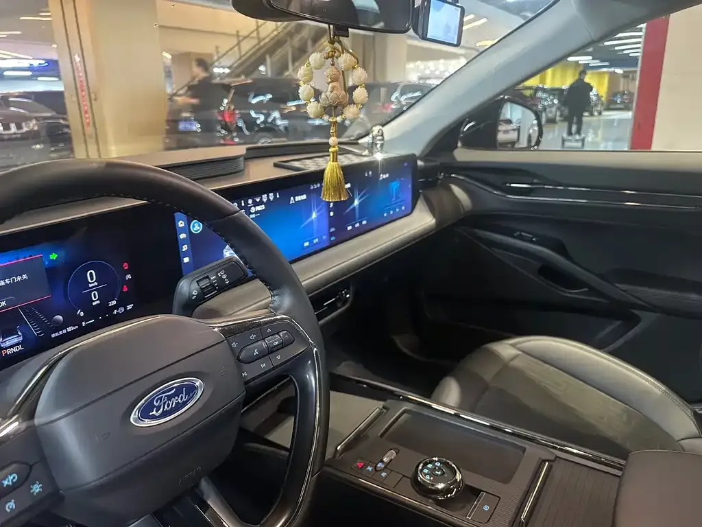 Ford Mondeo 2023 из CN, фото 6