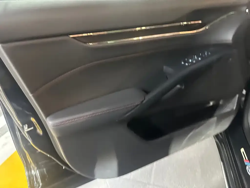 Ford Mondeo 2023 из CN, фото 3