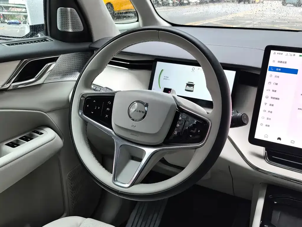 Volvo EM90 2025 из CN, фото 4