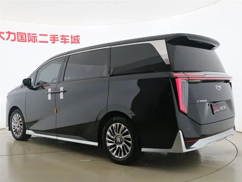 GAC Motor Trumpchi M8 — фото 2