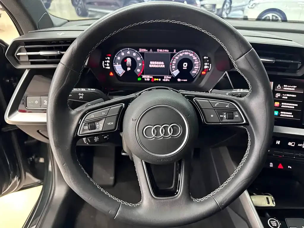 Audi A3 — фото 7
