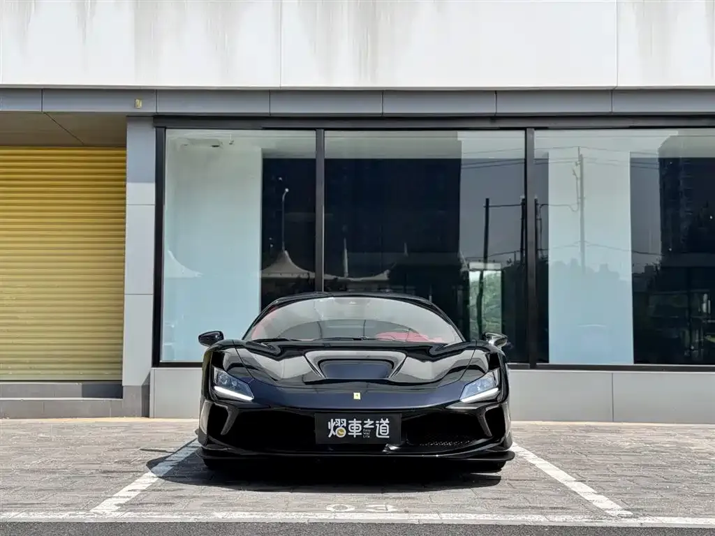 Ferrari F8 — фото 5