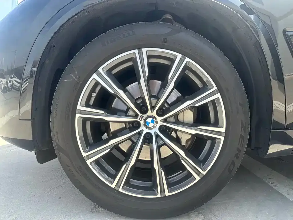 BMW X5 (Import) — фото 6