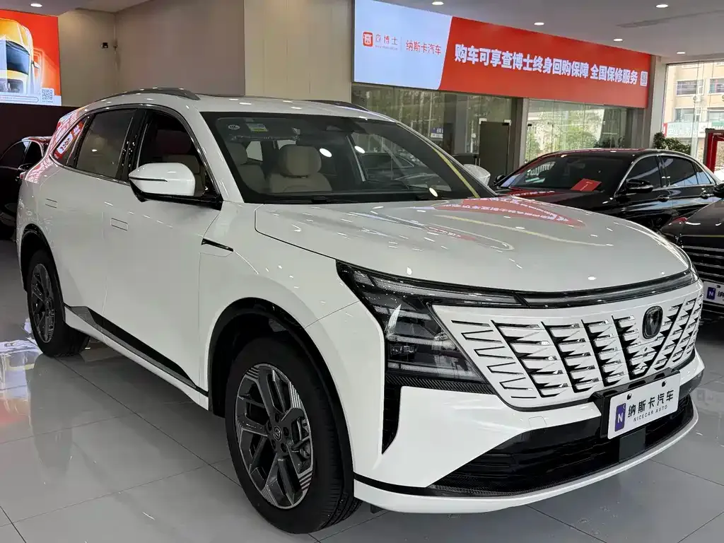Changan CS75PLUS — фото 2