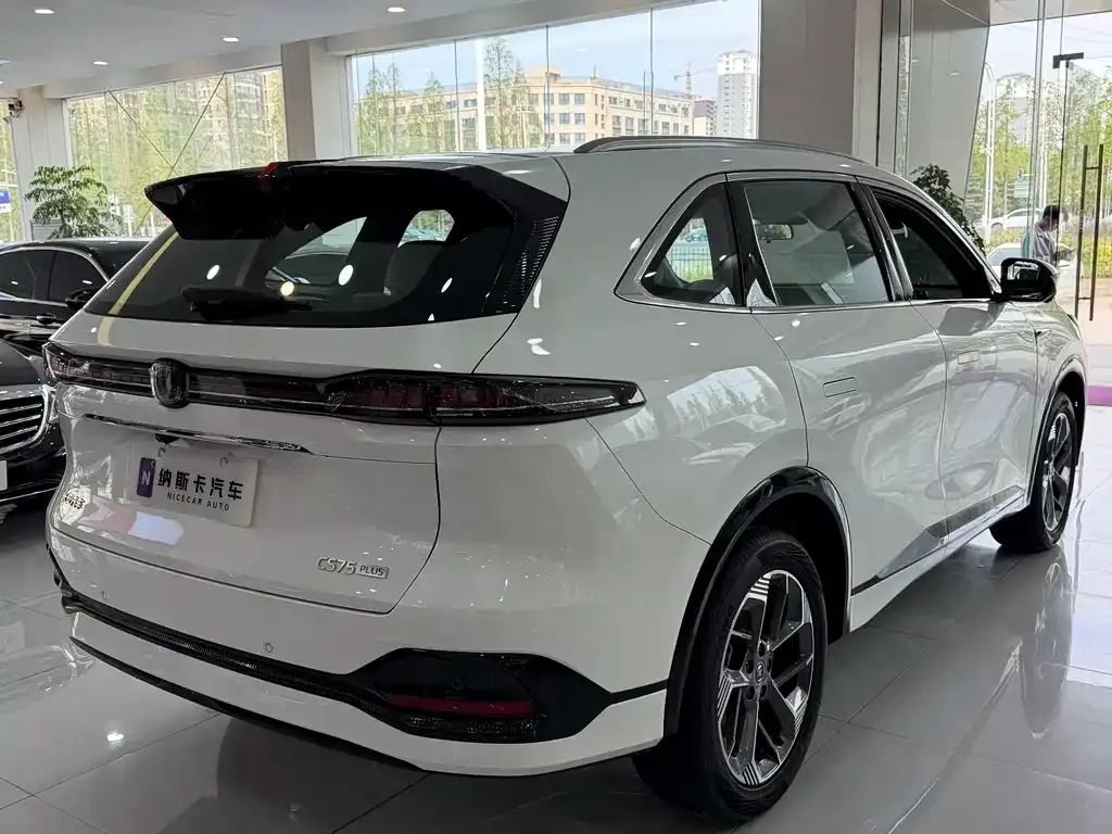 Changan CS75PLUS — фото 7