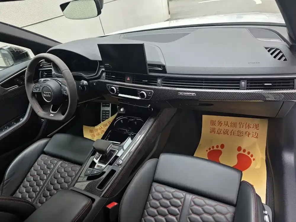 Audi RS 4 2024 из CN, фото 9