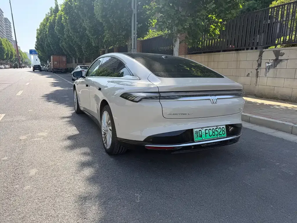 Buick Electra L7 2025 из CN, фото 8