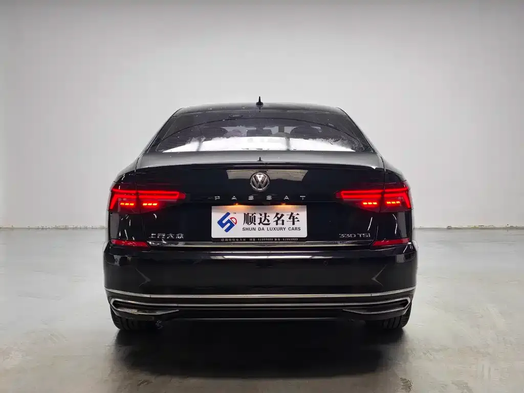 Volkswagen Passat — фото 10