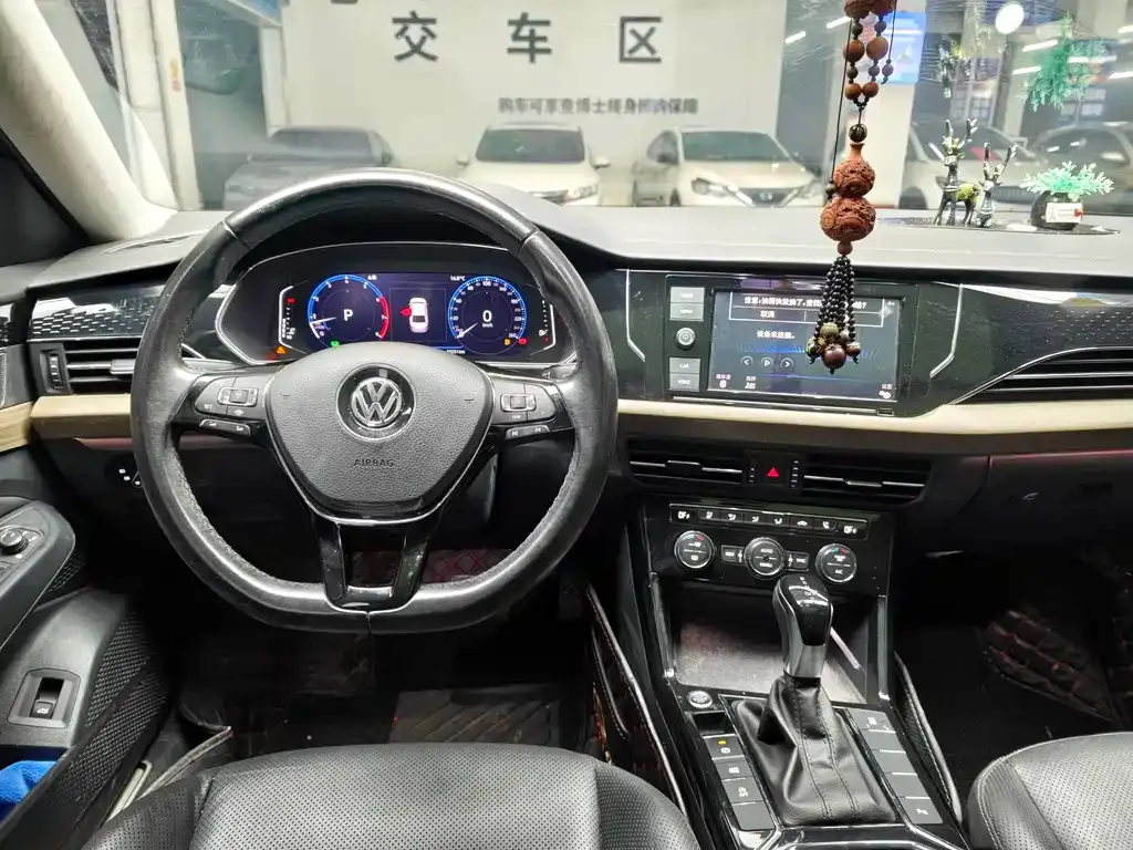 Volkswagen Passat — фото 2