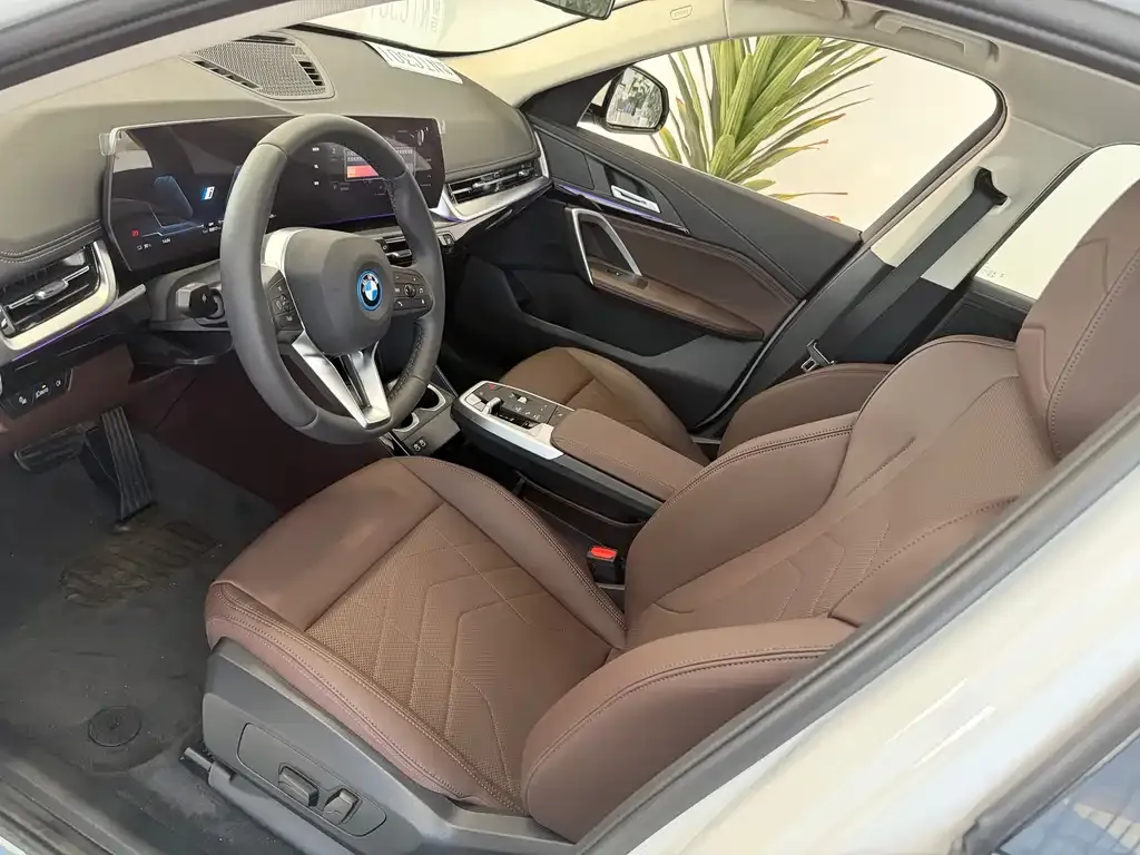 BMW iX1 2026 из CN, фото 5