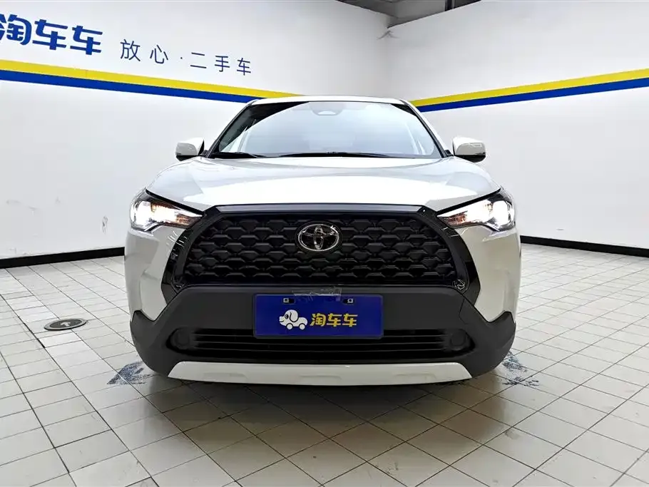Toyota Corolla Cross — фото 7