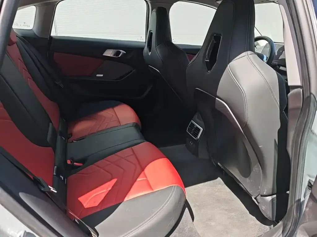BMW 2 Series 2025 из CN, фото 4