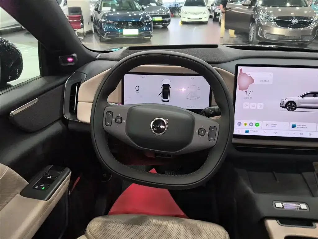 Volvo XC70 Plug-in Hybrid — фото 9