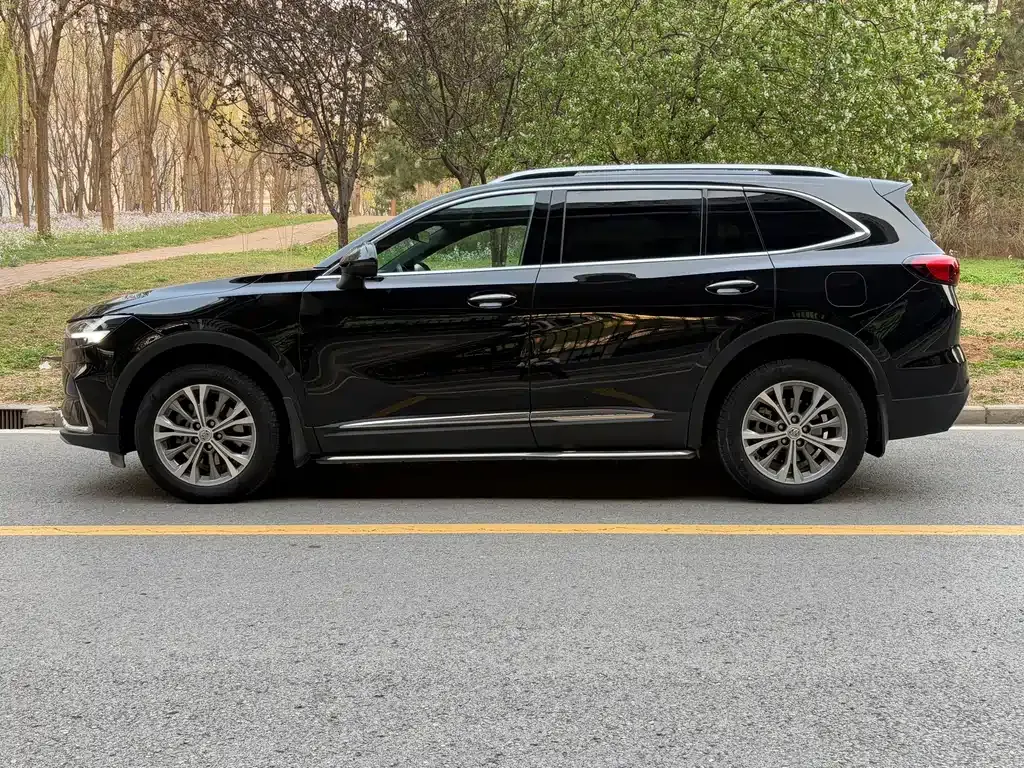 Buick Envision Plus — фото 2