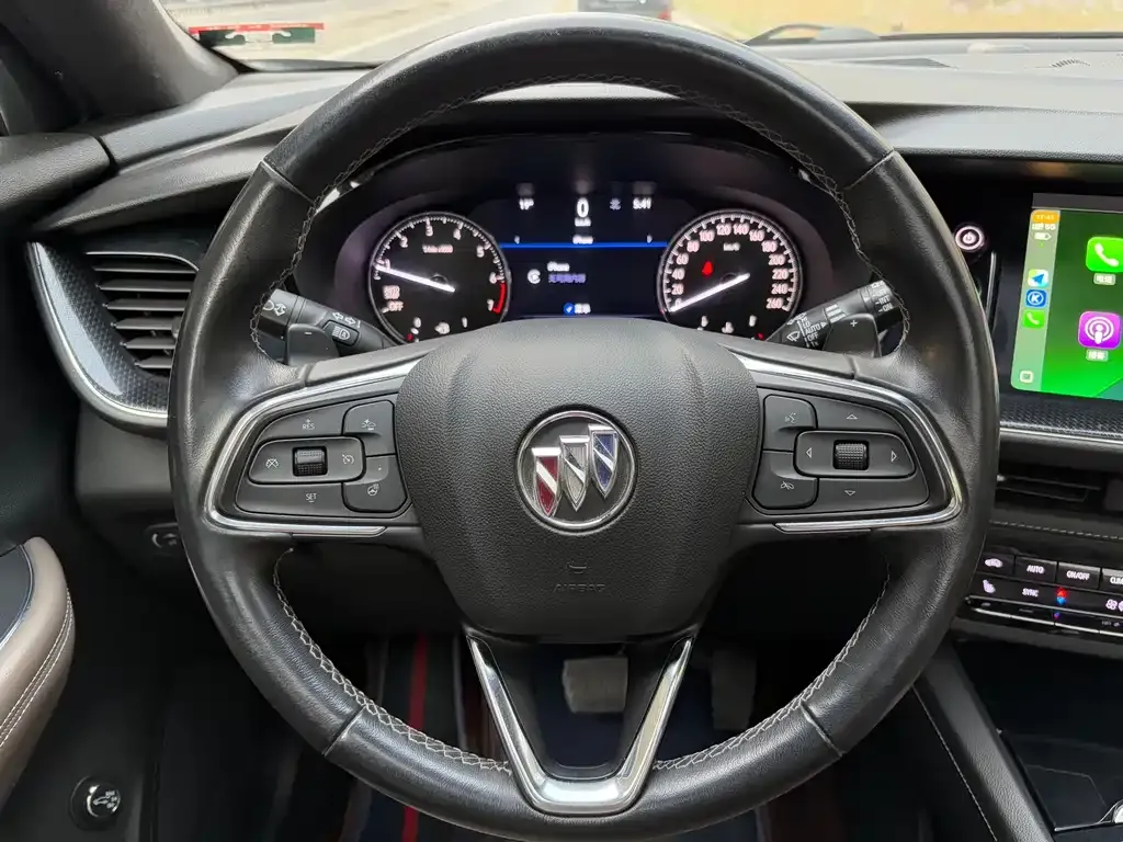 Buick Envision Plus — фото 10