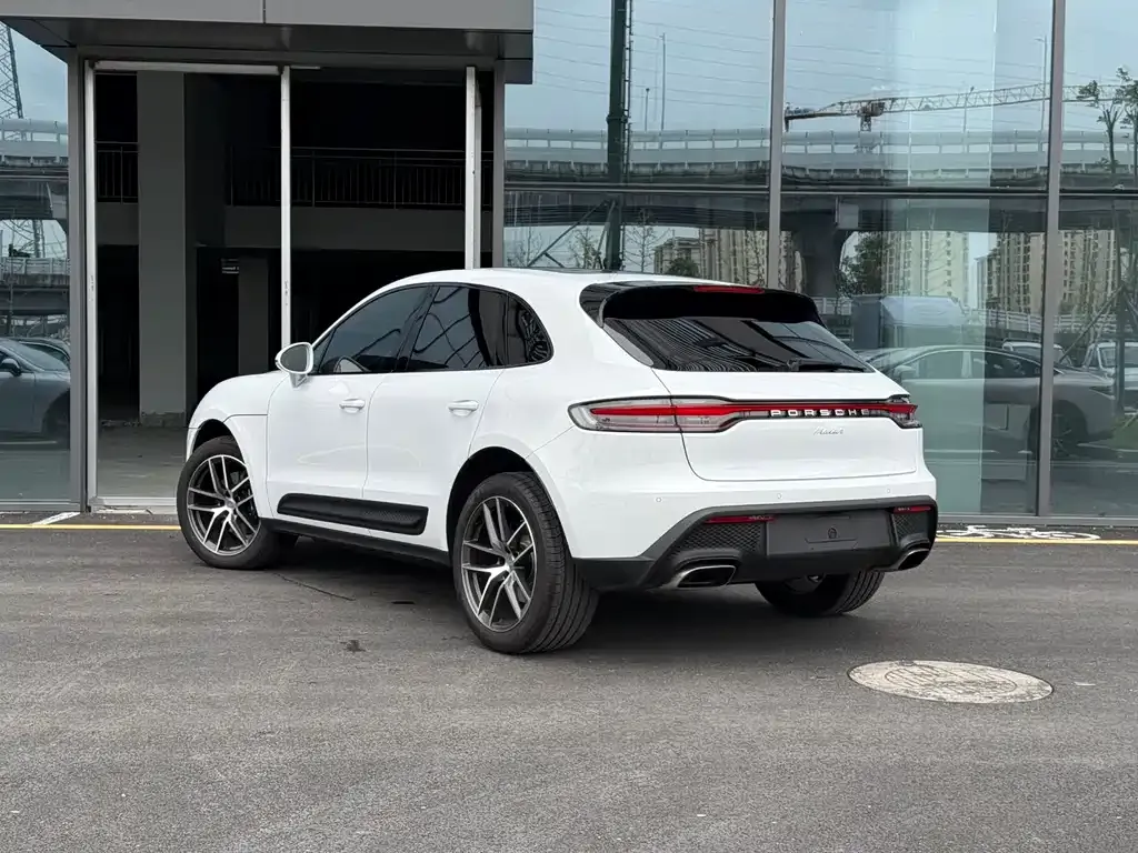 Porsche Macan — фото 7