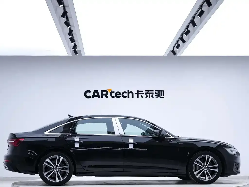 Audi A6L — фото 7