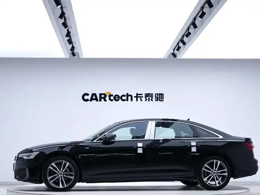 Audi A6L — фото 8
