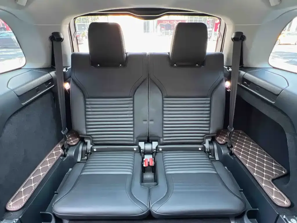 Land Rover Discovery 2022 из CN, фото 2