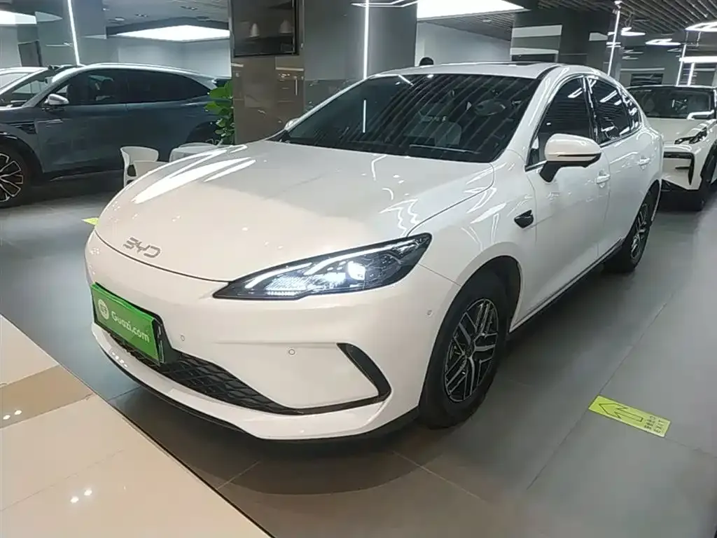 BYD Seal 05 DM-i — фото 2