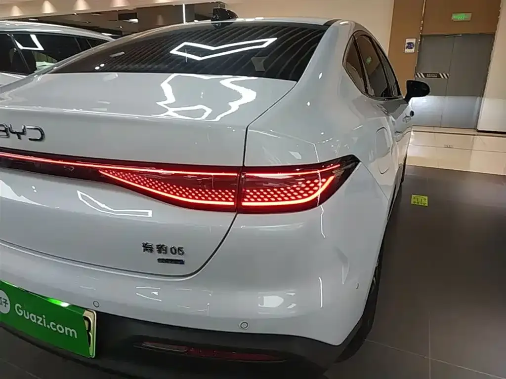 BYD Seal 05 DM-i — фото 4