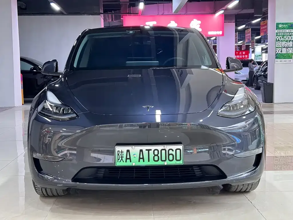 Tesla Model Y — фото 3