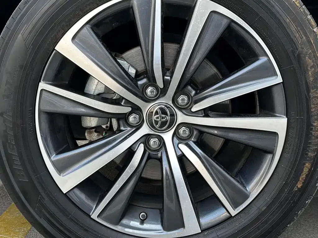 Toyota Harrier 2023 из CN, фото 8