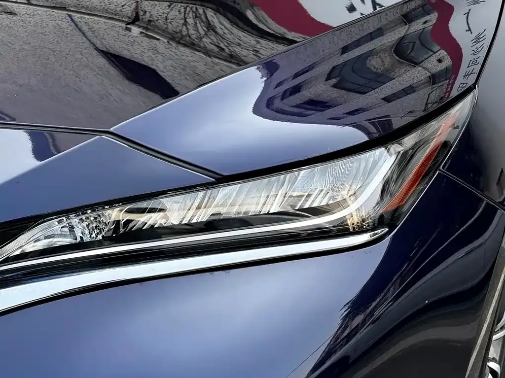 Toyota Harrier 2023 из CN, фото 2