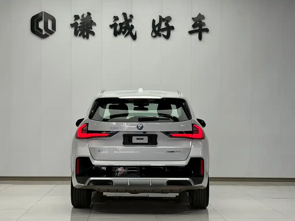 BMW iX1 2025 из CN, фото 6
