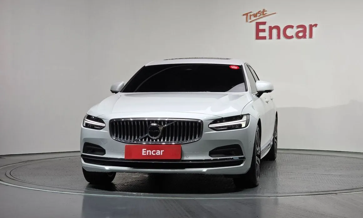 Volvo S90 2024 из KR, фото 3