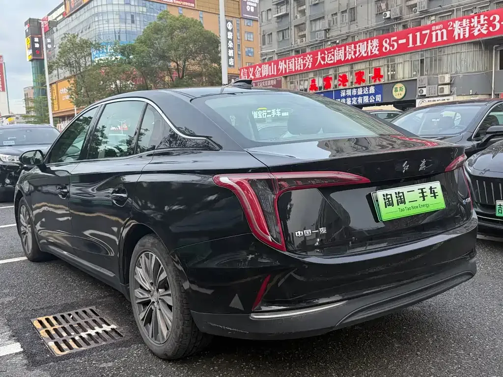 Hongqi E-QM5 — фото 5