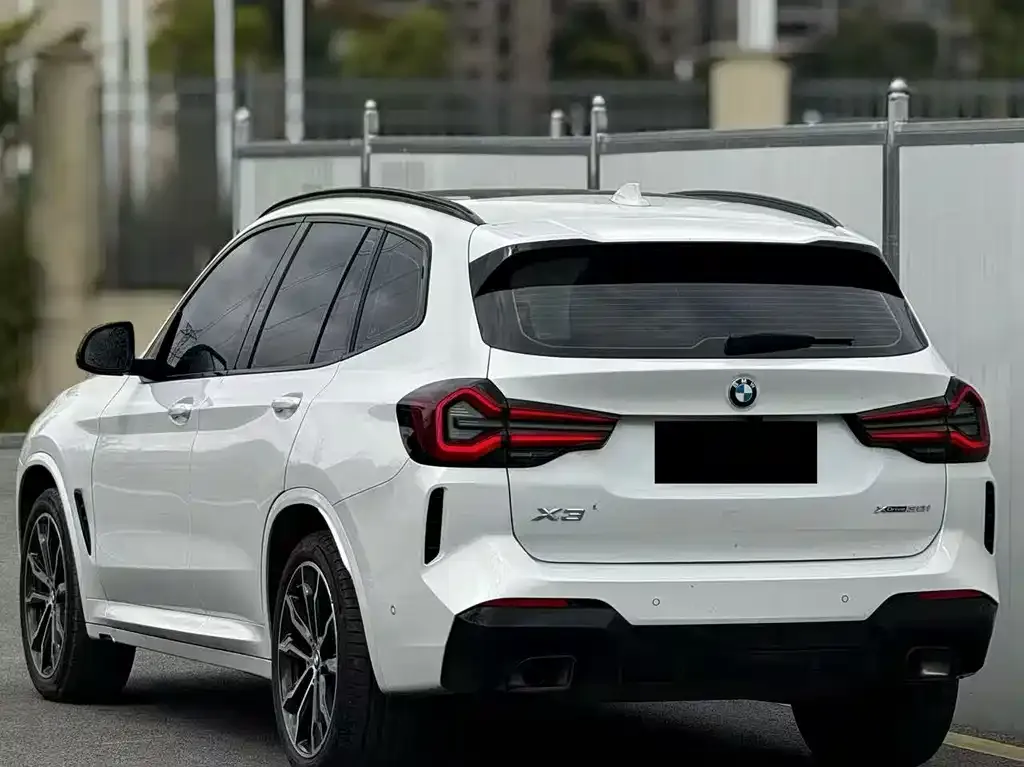 BMW X3 — фото 9
