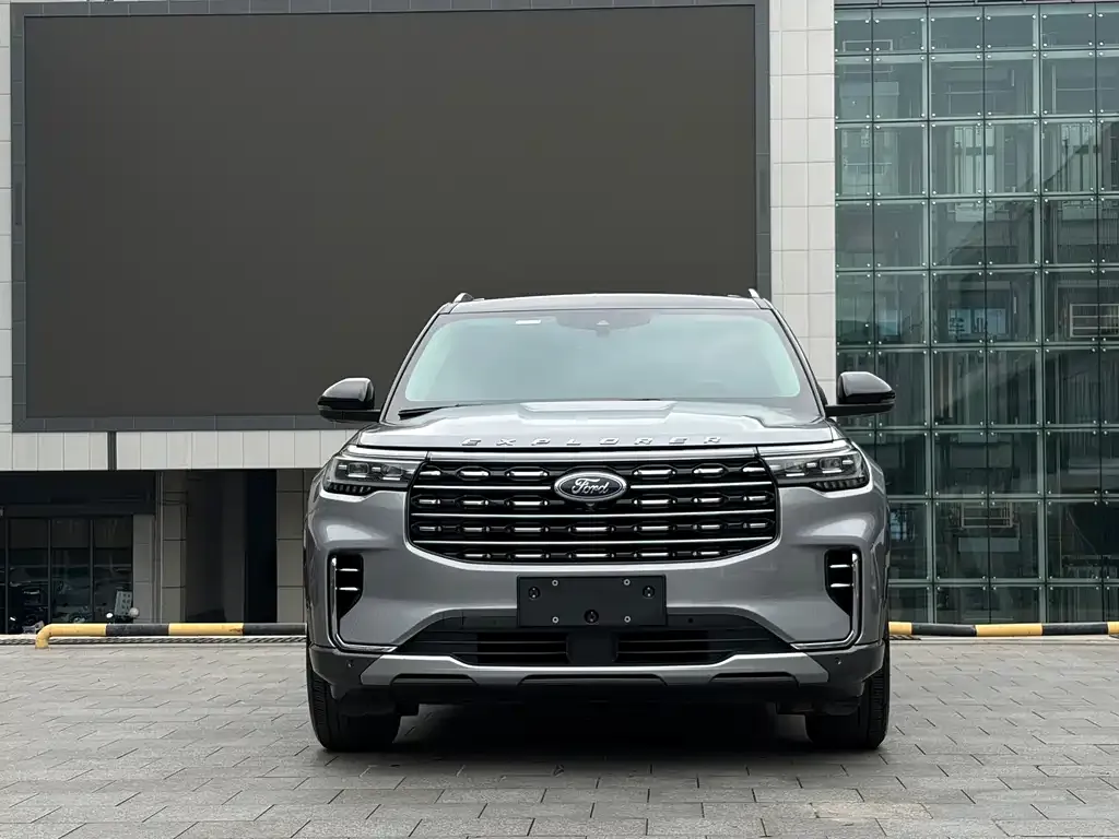Ford Explorer 2023 из CN, фото 9