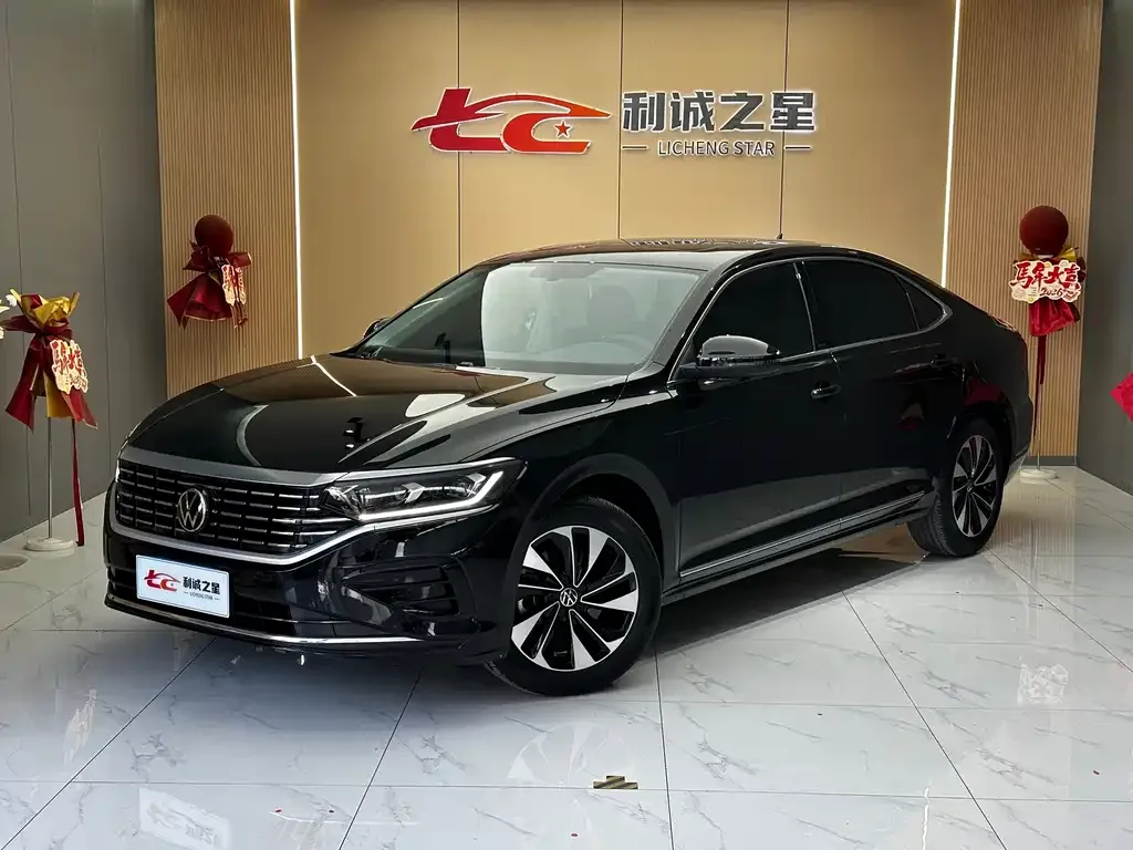 Volkswagen Passat — фото 1