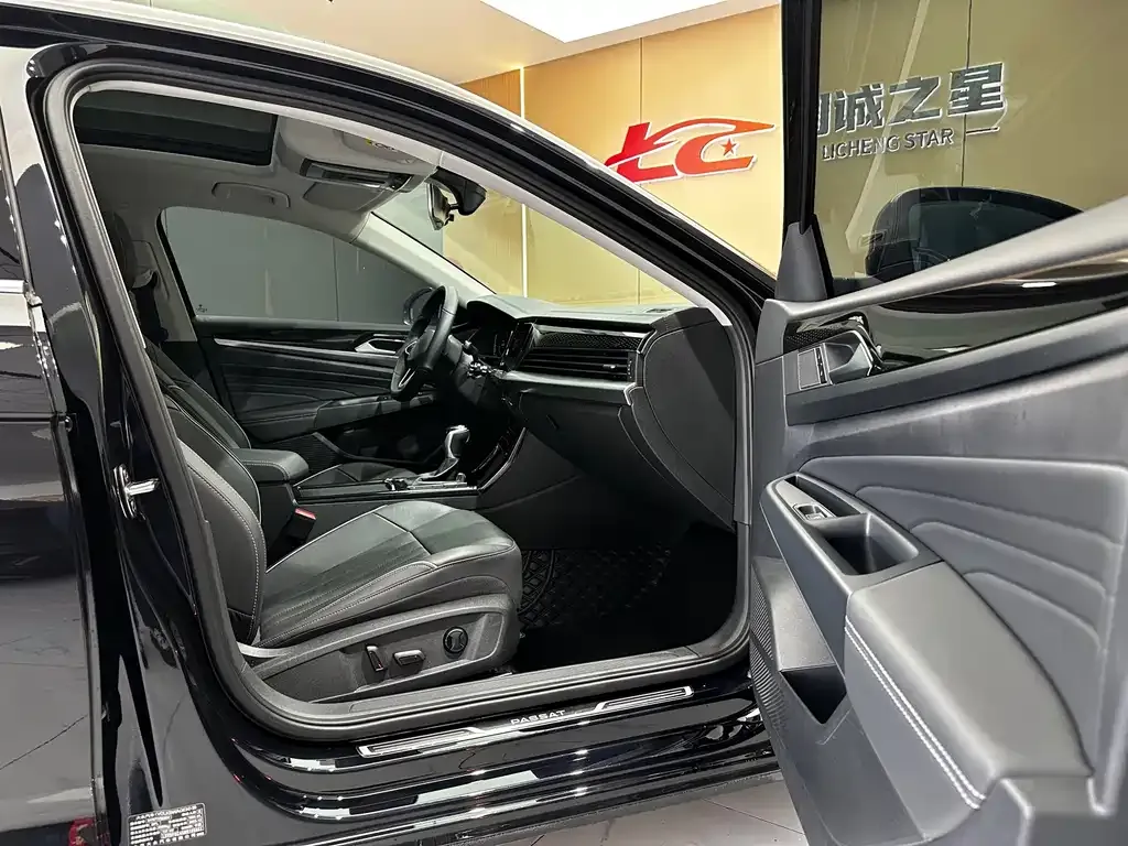 Volkswagen Passat — фото 4