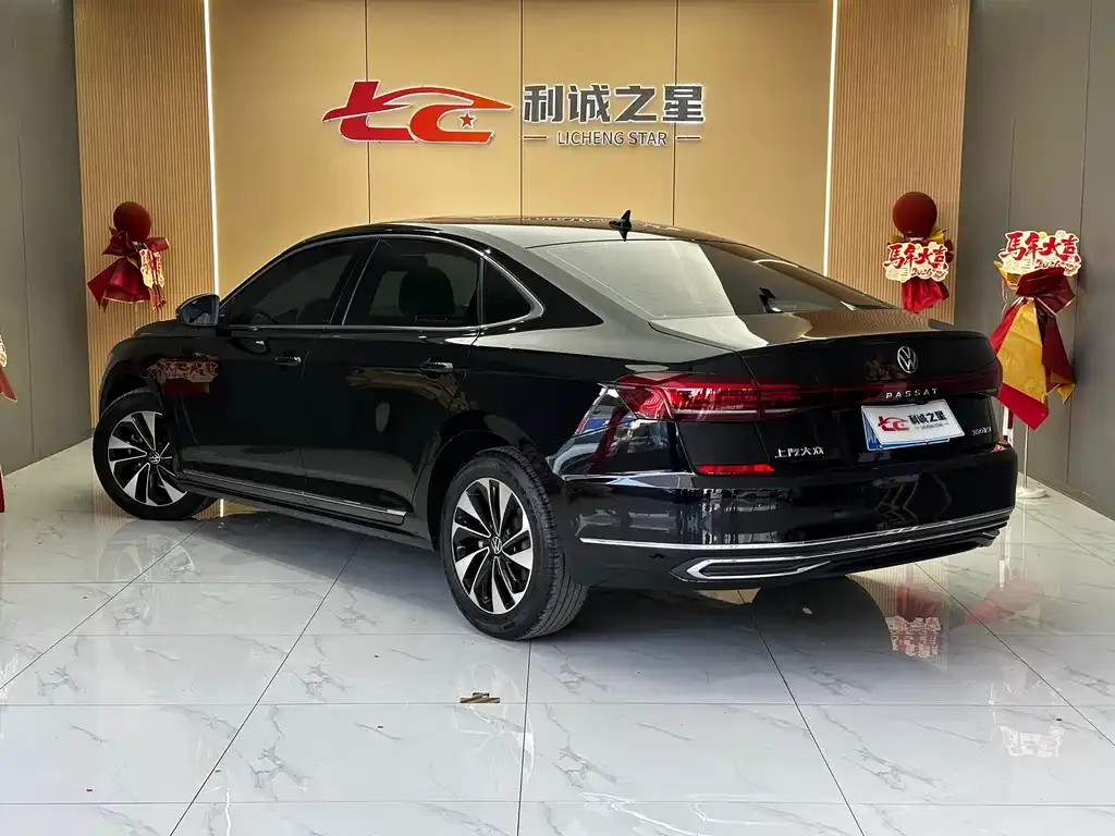 Volkswagen Passat — фото 5