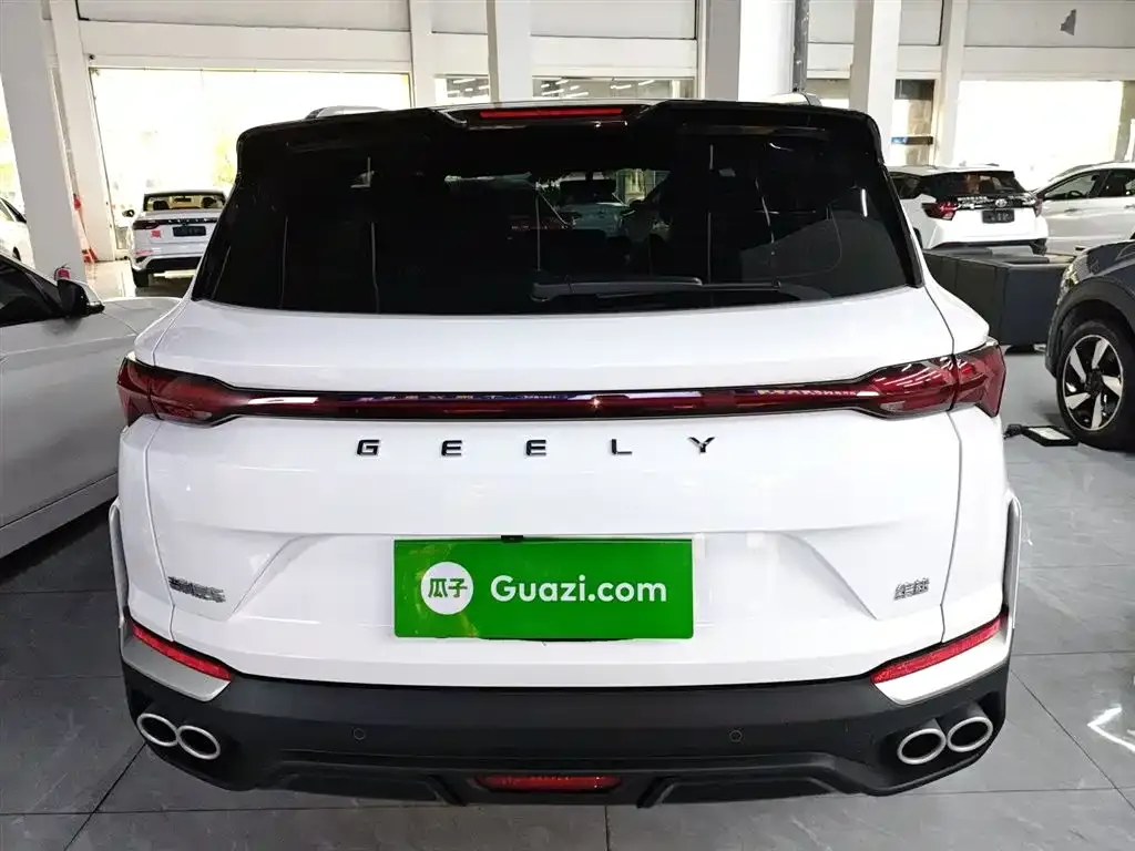 Geely Binyue — фото 10