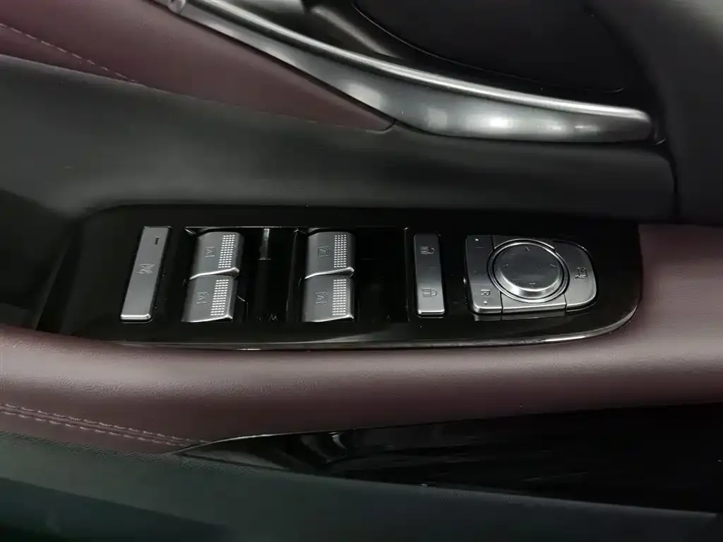 GAC Motor Trumpchi M8 — фото 3
