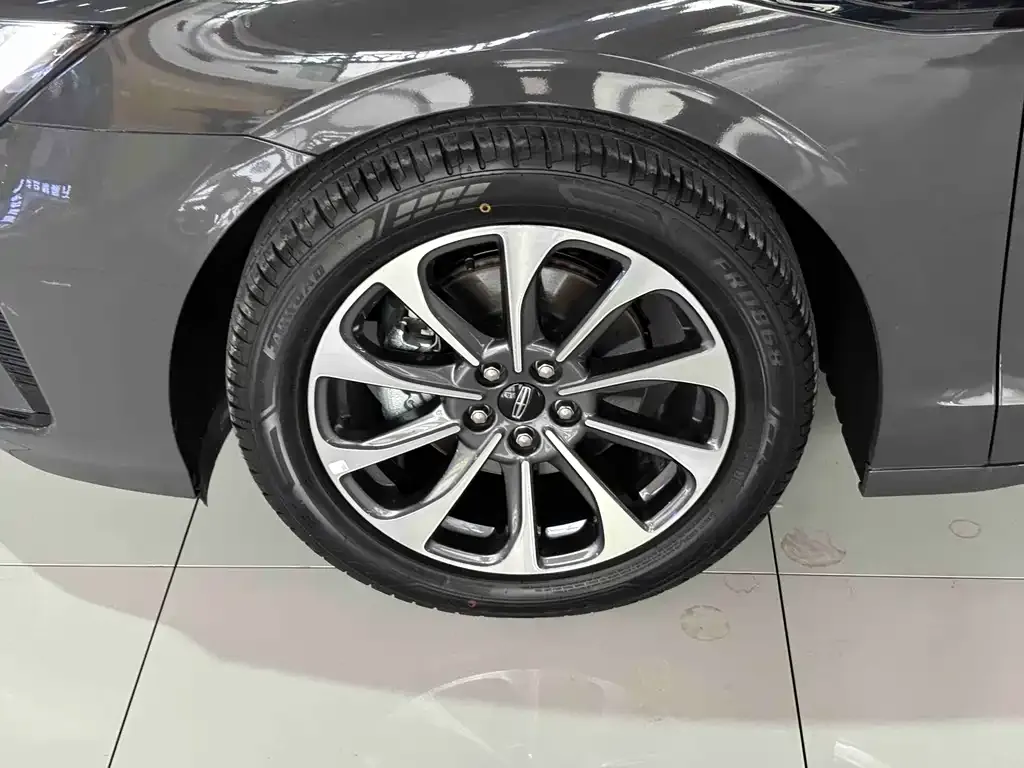 Lincoln Z 2025 из CN, фото 5