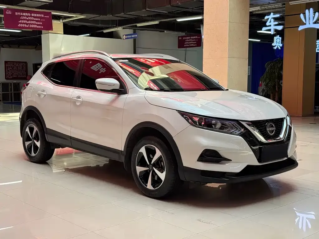Nissan Qashqai — фото 2