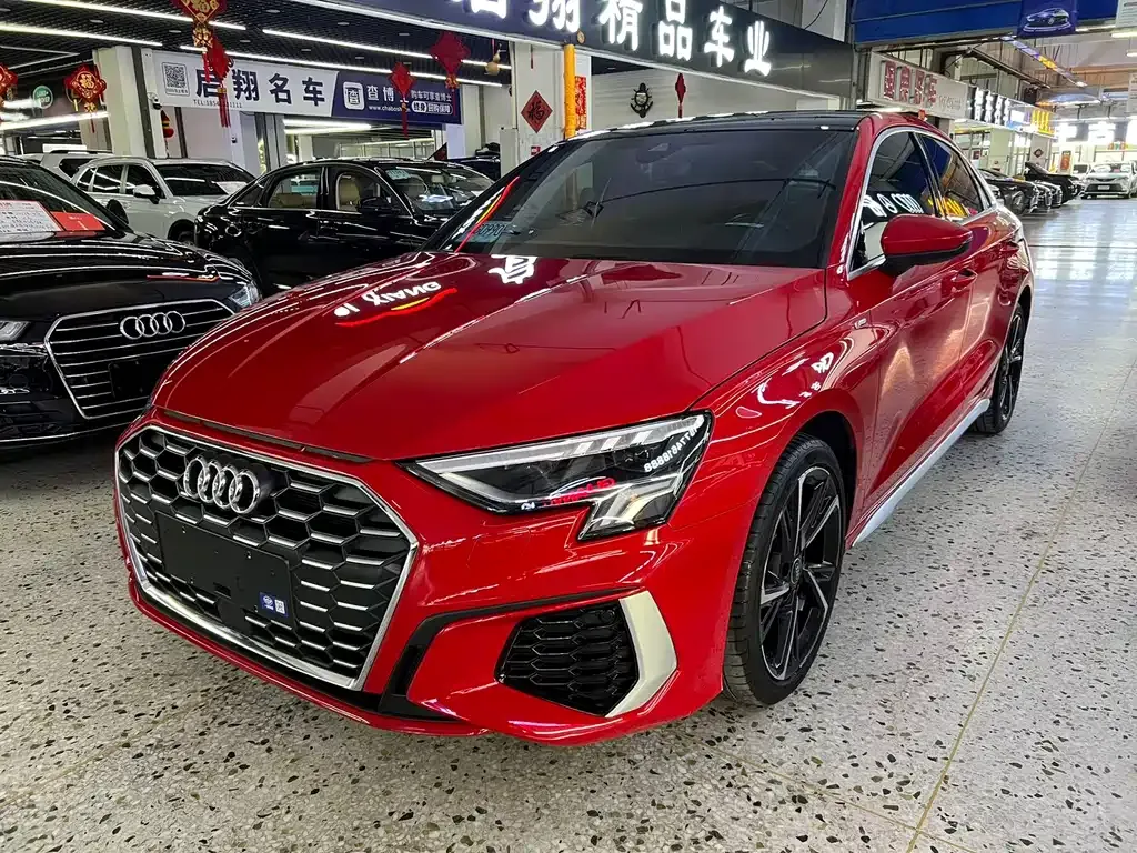 Audi A3 — фото 1