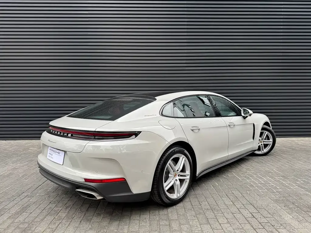 Porsche Panamera — фото 4