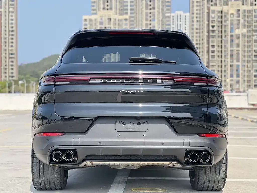 Porsche Cayenne — фото 4