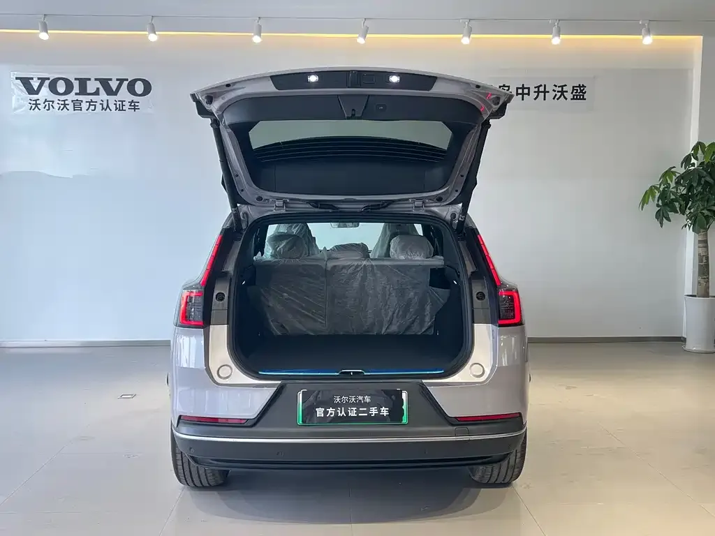 Volvo XC70 Plug-in Hybrid 2026 из CN, фото 7