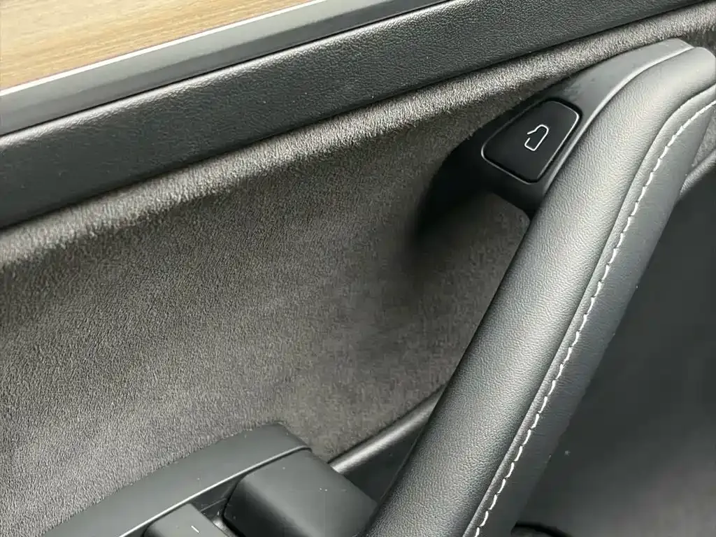 Tesla Model Y 2023 из CN, фото 3
