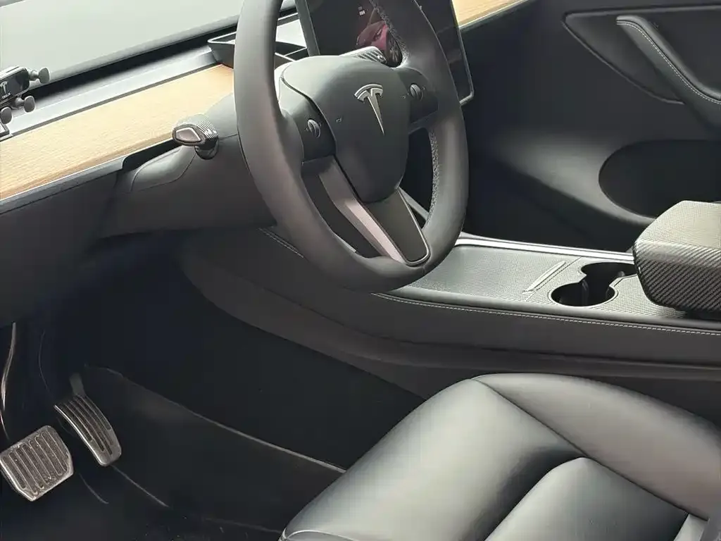 Tesla Model Y 2023 из CN, фото 7