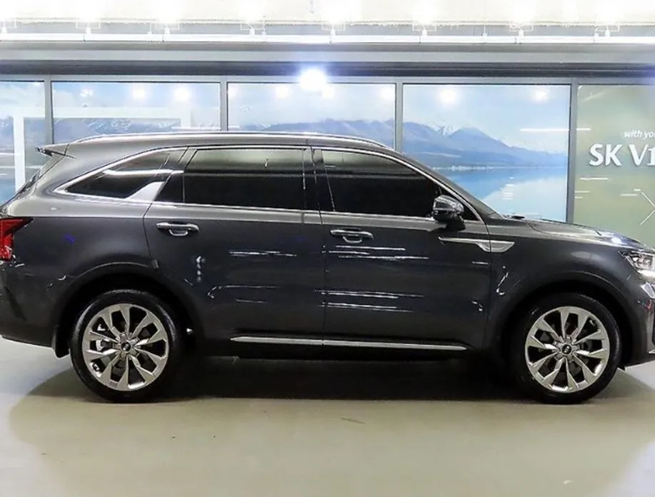Kia Sorento — фото 6